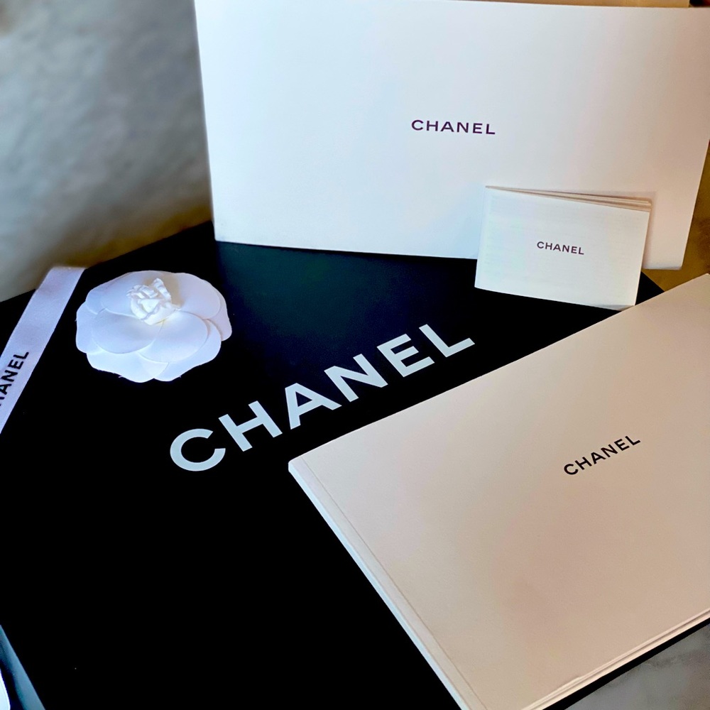 CHANEL Magnetic handbag box Empty Gift set